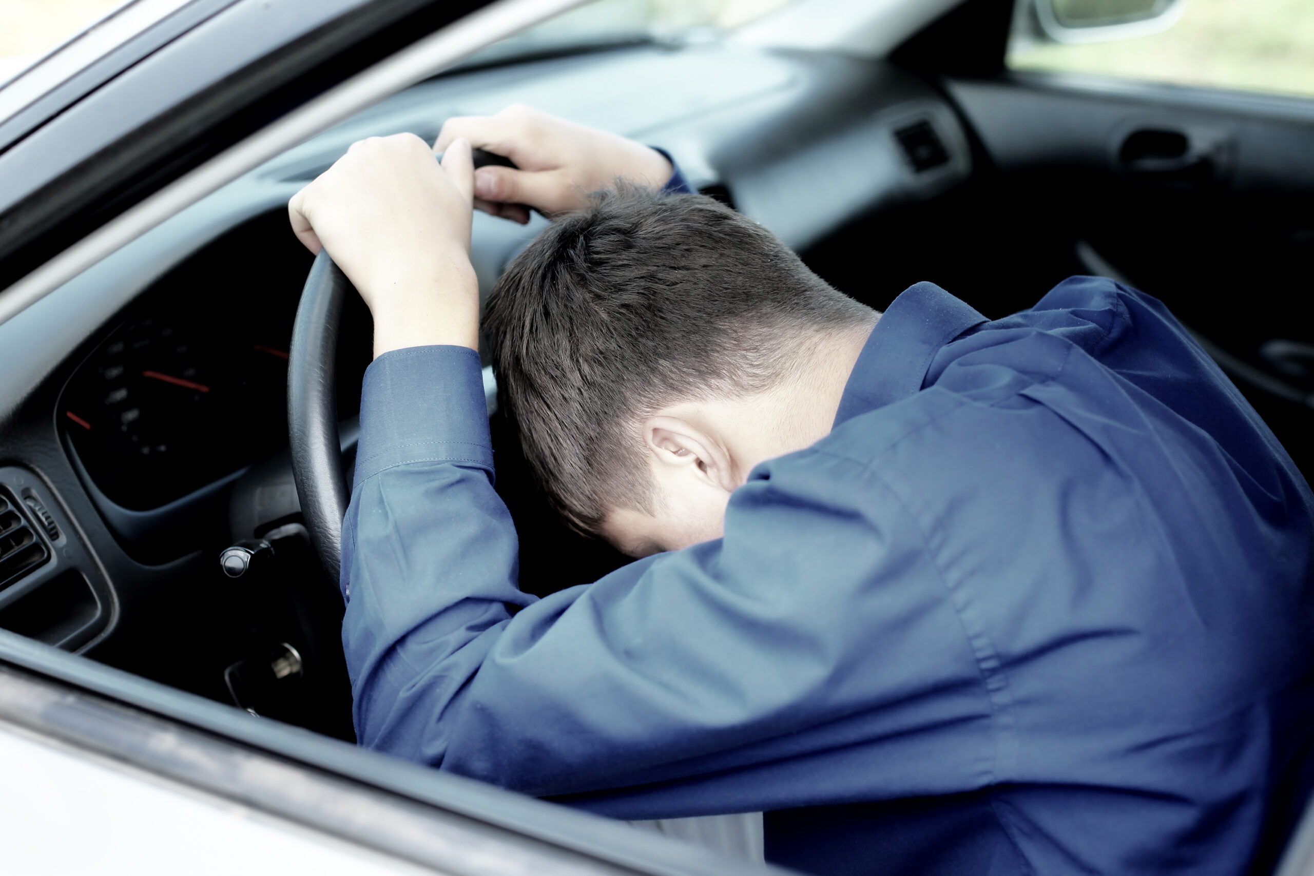 Sleep-Deprived Teenagers at Increased Risk for Injuries From Car Wrecks